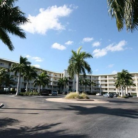 Boca Ciega Resort By Travel Resort Services San Petersburgo Exterior foto