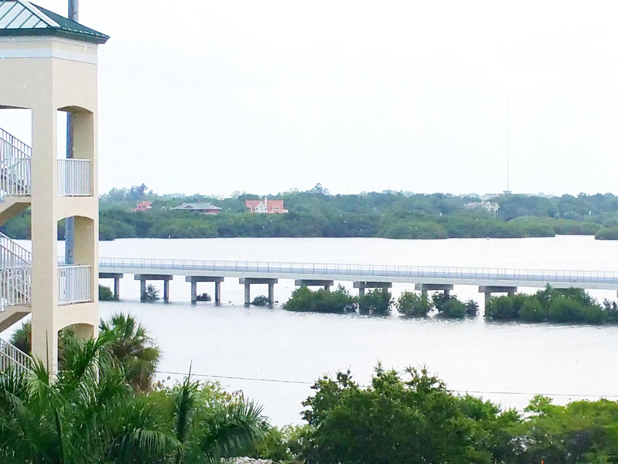 Boca Ciega Resort By Travel Resort Services San Petersburgo Exterior foto